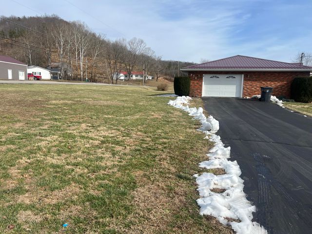 871 Dry Ceek Road, Clearfield, KY 40313