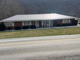 871 Dry Ceek Road, Clearfield, KY 40313
