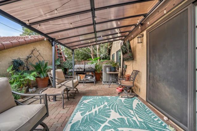 15922 Joseph Court, Sylmar, CA 91342