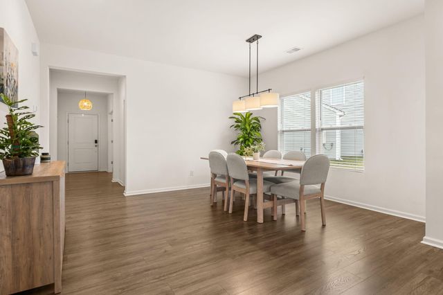492 Fox Sparrow Court, Summerville, SC 29486