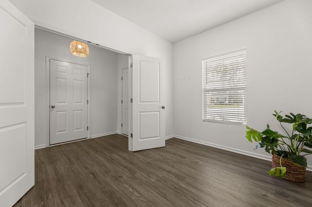 492 Fox Sparrow Court, Summerville, SC 29486