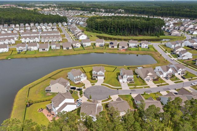 492 Fox Sparrow Court, Summerville, SC 29486