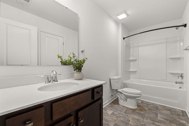 492 Fox Sparrow Court, Summerville, SC 29486