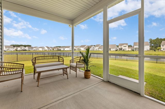 492 Fox Sparrow Court, Summerville, SC 29486