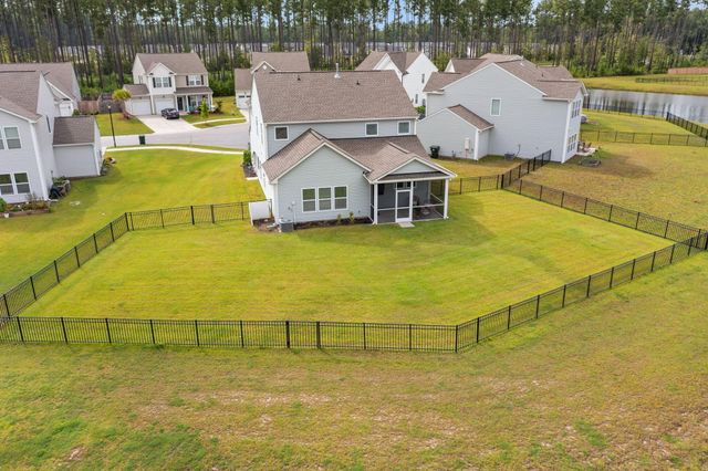 492 Fox Sparrow Court, Summerville, SC 29486