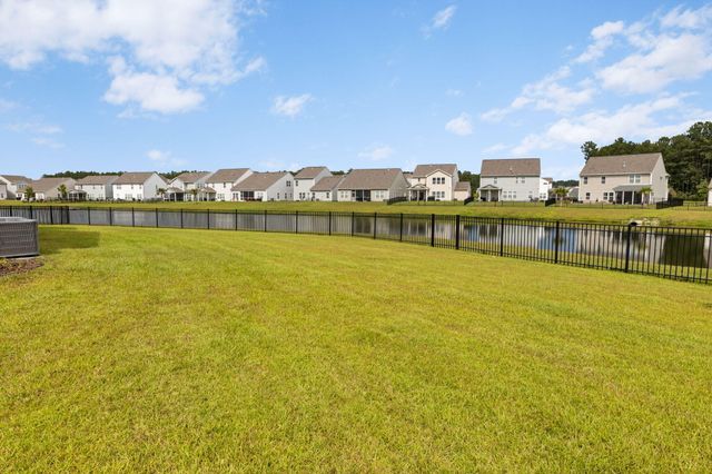 492 Fox Sparrow Court, Summerville, SC 29486