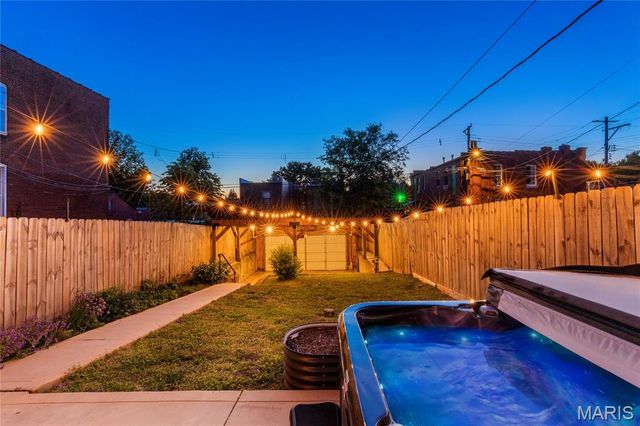 2909 McNair Avenue, St Louis, MO 63118