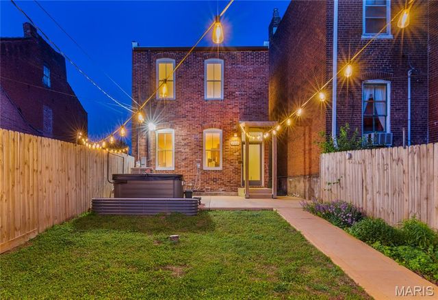 2909 McNair Avenue, St Louis, MO 63118
