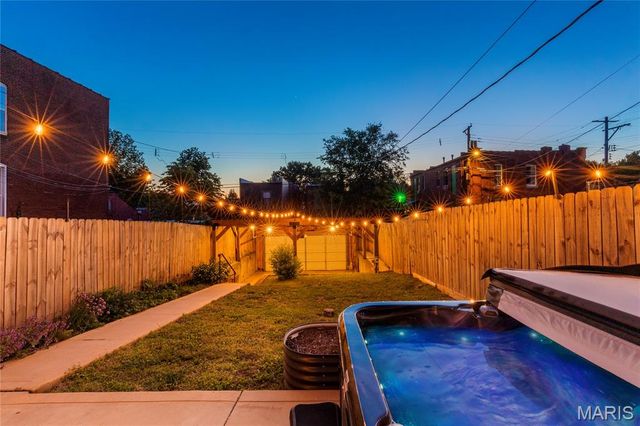 2909 McNair Avenue, St Louis, MO 63118