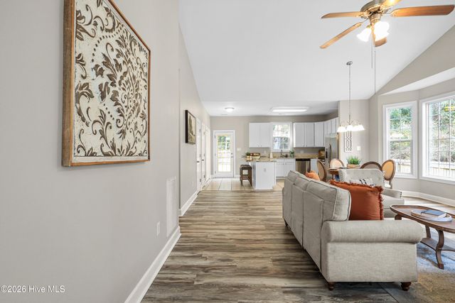 113 Sweet Briar Court, New Bern, NC 28562