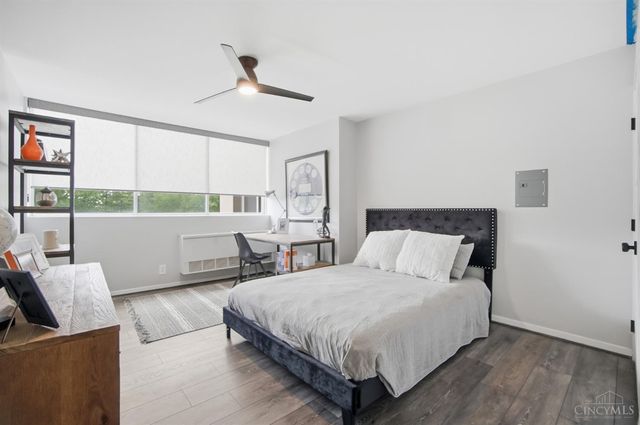 2324 Madison Road, Cincinnati, OH 45208