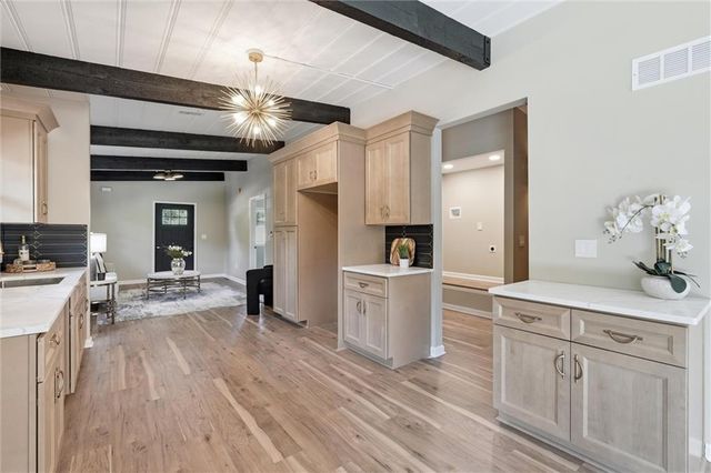 1414 Park Court, Kansas City, MO 64111