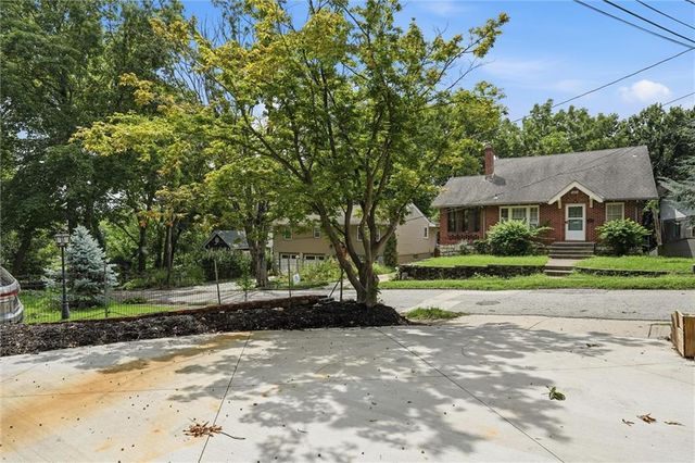 1414 Park Court, Kansas City, MO 64111