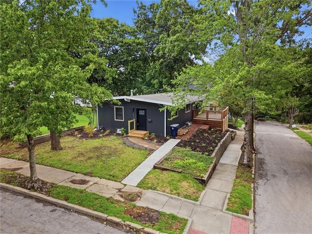 1414 Park Court, Kansas City, MO 64111