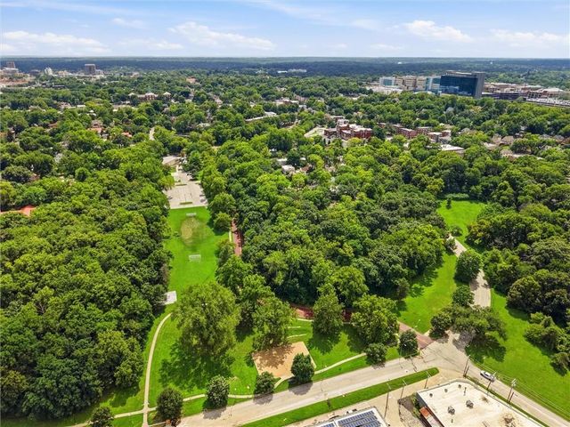 1414 Park Court, Kansas City, MO 64111