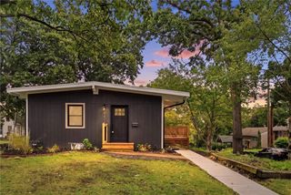 1414 Park Court, Kansas City, MO 64111