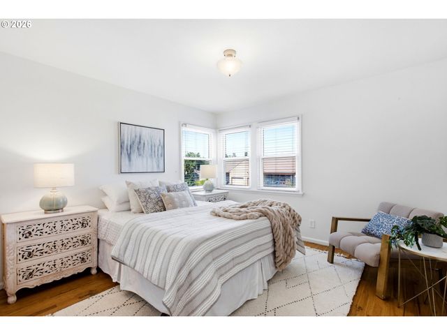 5524 Ne COUCH St, Portland, OR 97213