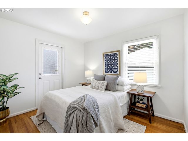 5524 Ne COUCH St, Portland, OR 97213