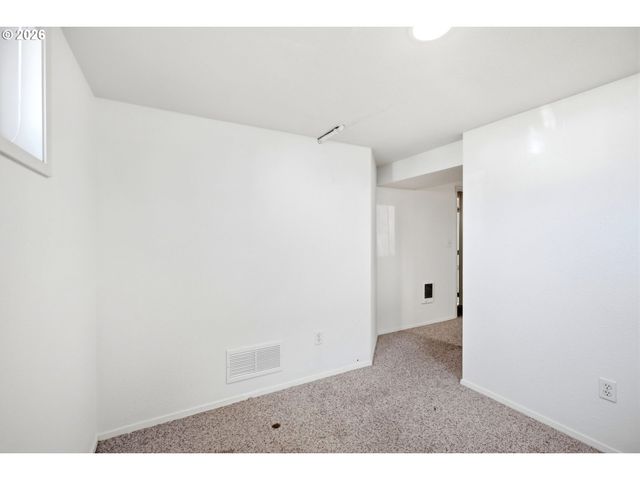 5524 Ne COUCH St, Portland, OR 97213
