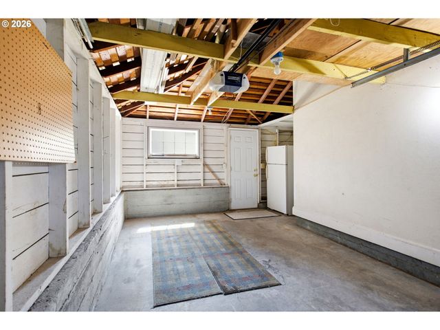 5524 Ne COUCH St, Portland, OR 97213