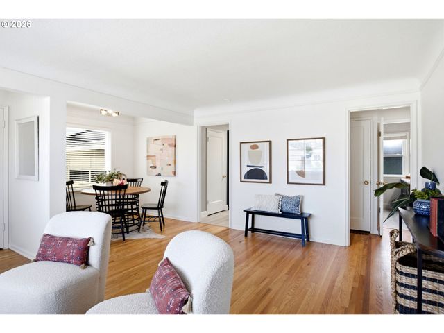 5524 Ne COUCH St, Portland, OR 97213