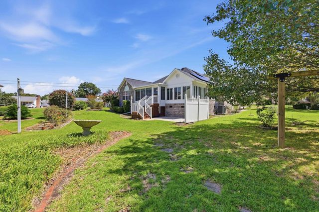 4172 Fairway Dr., Little River, SC 29566