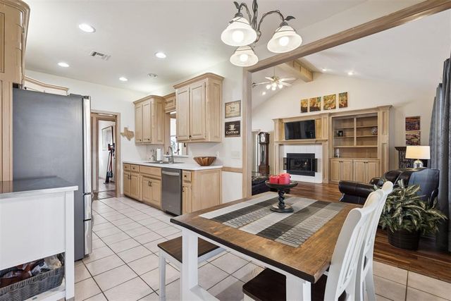 2600 Halifax Way, Norman, OK 73069