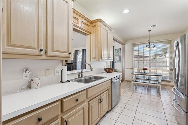 2600 Halifax Way, Norman, OK 73069