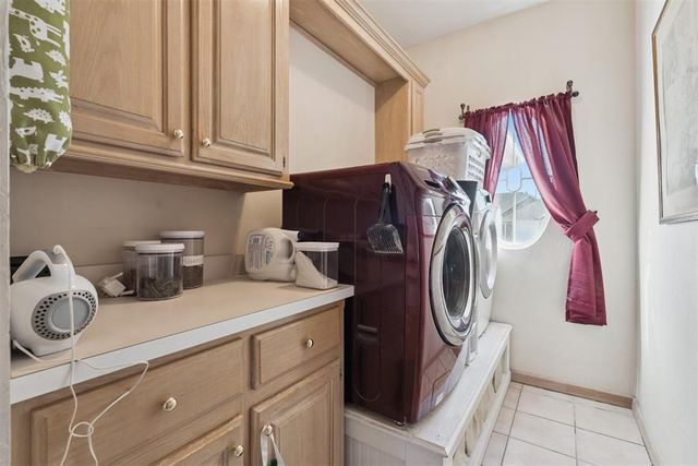 2600 Halifax Way, Norman, OK 73069