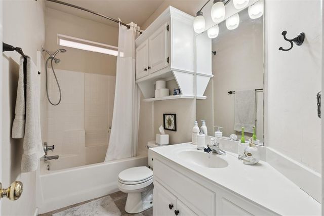 2600 Halifax Way, Norman, OK 73069