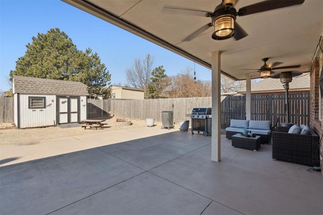 2600 Halifax Way, Norman, OK 73069