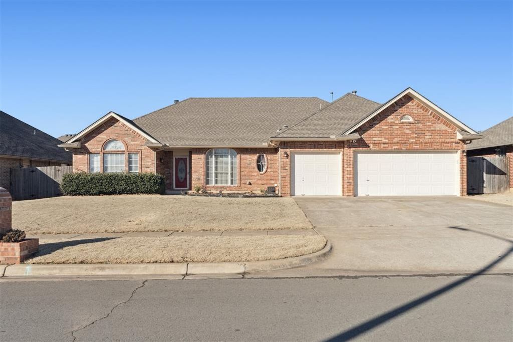 2600 Halifax Way, Norman, OK 73069
