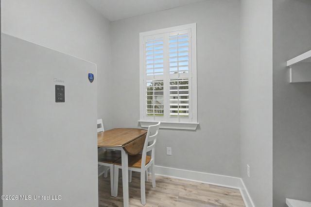 111 North Street, Waveland, MS 39576