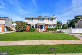 721 RANCOCAS AVE, Riverside, NJ 08075