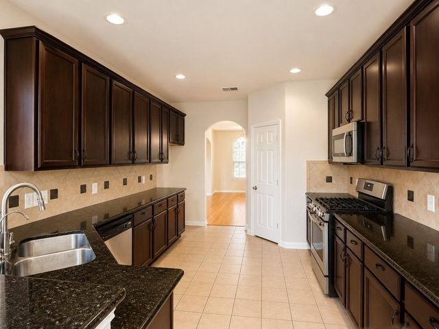 8714 Elm Drake Lane, Humble, TX 77338