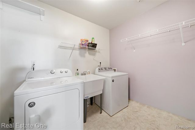 4113 Hampton Ridge Boulevard, Howell, MI 48843