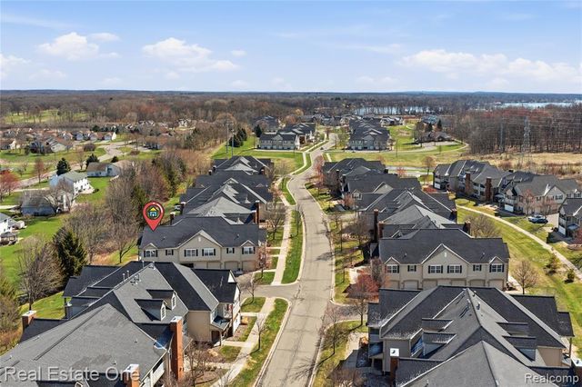 4113 Hampton Ridge Boulevard, Howell, MI 48843