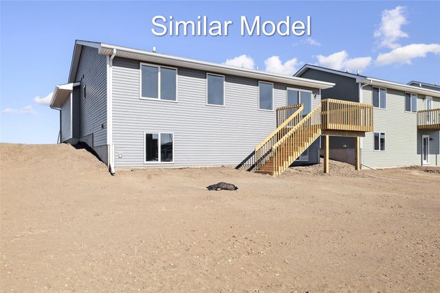 620 NE Oak Ridge Drive, Ankeny, IA 50021