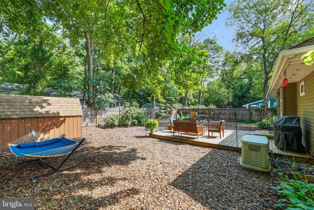 72 LENAPE TRL, Medford Lakes, NJ 08055