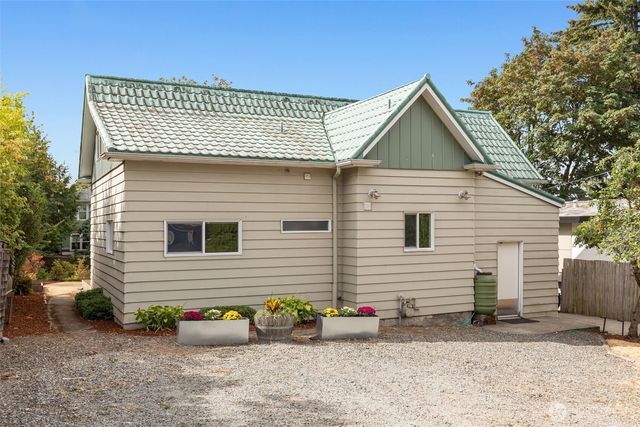 3918 S Edmunds Street, Seattle, WA 98118