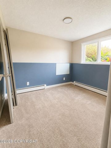 4336 E 6th Avenue, Anchorage, AK 99508