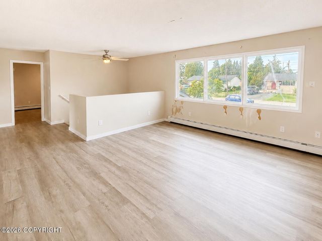 4336 E 6th Avenue, Anchorage, AK 99508