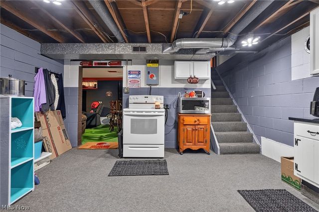 3045 Spencer Circle E, Geneva, OH 44041