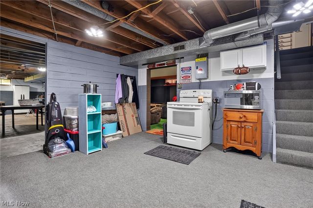 3045 Spencer Circle E, Geneva, OH 44041