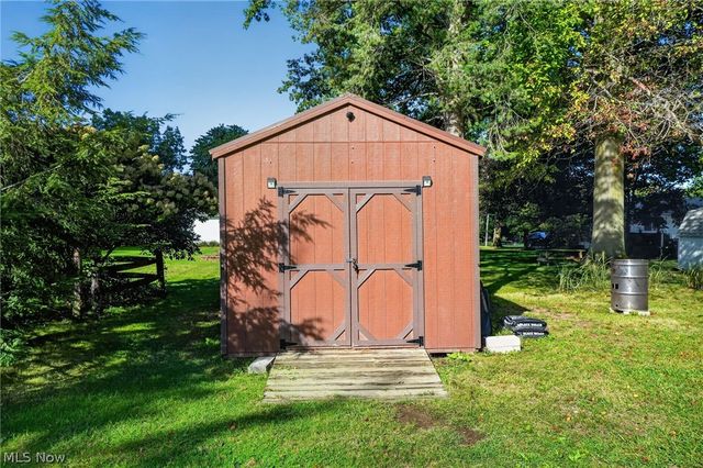 3045 Spencer Circle E, Geneva, OH 44041