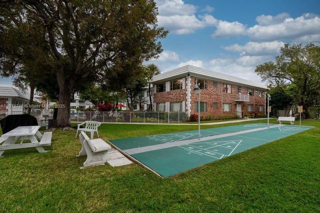 400 S Cypress Rd 424, Pompano Beach, FL 33060