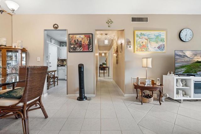 400 S Cypress Rd 424, Pompano Beach, FL 33060