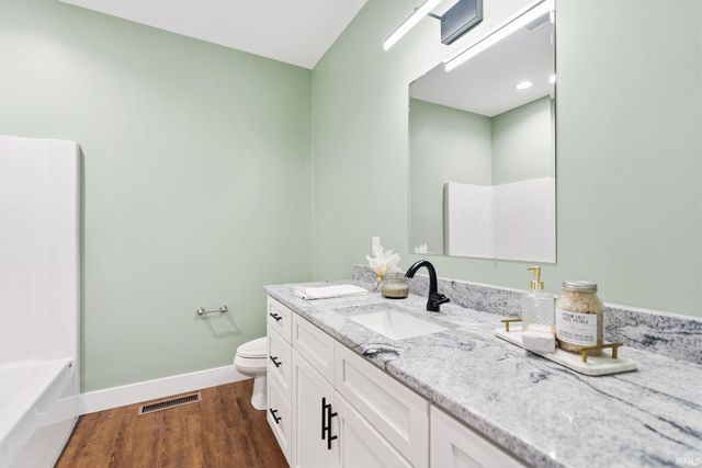 22583 Maumee Meadows Drive, Woodburn, IN 46797