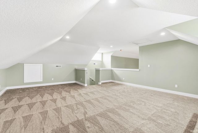 22583 Maumee Meadows Drive, Woodburn, IN 46797