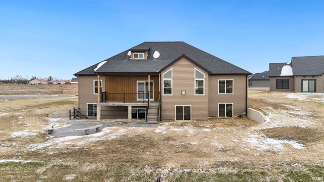 22583 Maumee Meadows Drive, Woodburn, IN 46797